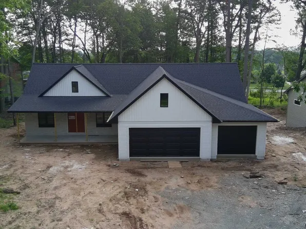 1112 Pinecrest Rd, Green Bay, WI 54313