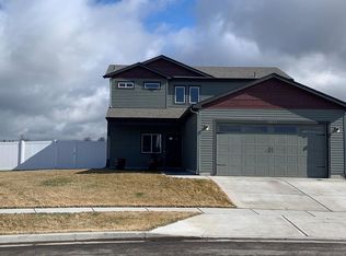 10311 W Salmonberry Rd, Cheney, WA 99004