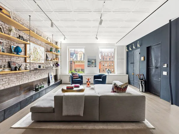 28 E 4th St APT 4W, New York, NY 10003
