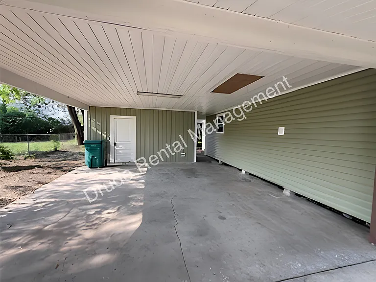 30121 Julia St — Photo 25
