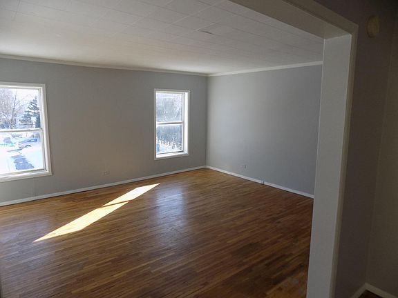 2nd image of 224 Blackhawk Ave