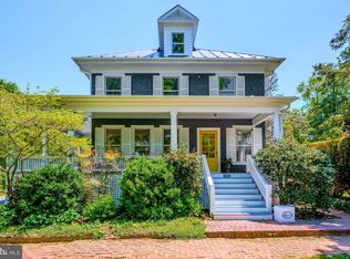 15520 2nd St, Waterford, VA 20197