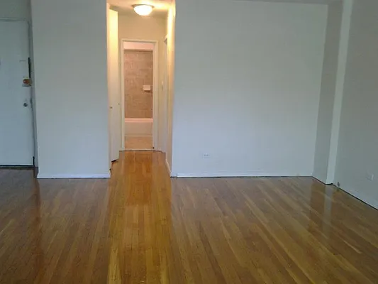 Rented by Roberto Guilbet, LREB | media 21