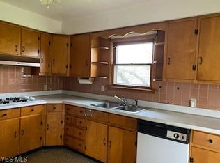 245 S High St, Cortland, OH