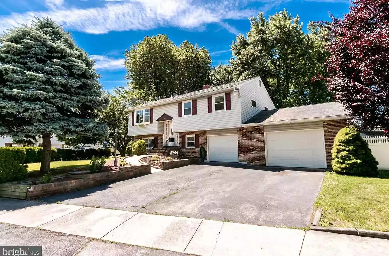 505 Blackstone Rd photo 1