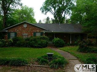 404 Spinner Rd, Desoto, TX 75115