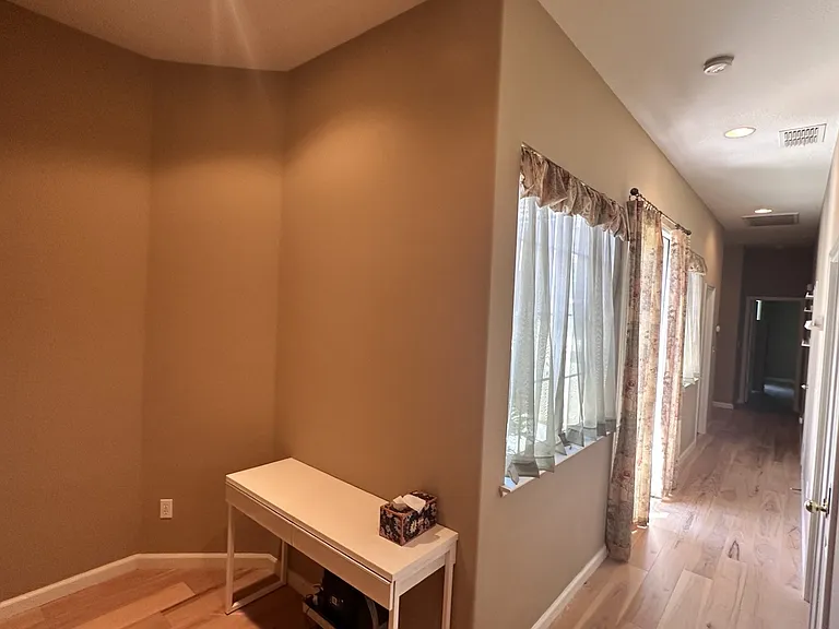 553 Rowland Ct — Photo 15