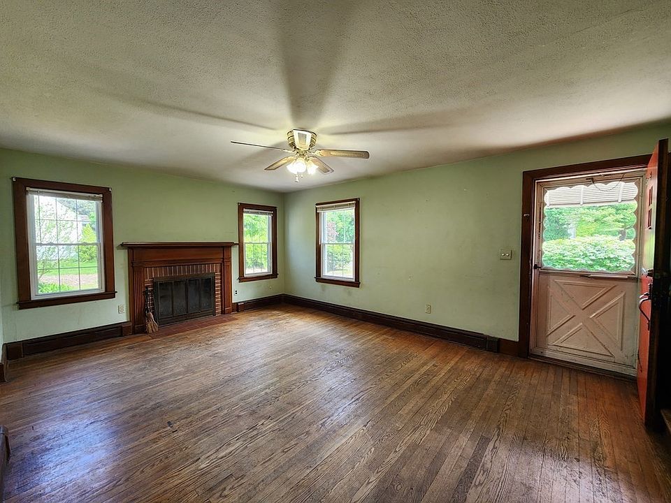 65 Granby Rd, South Hadley, MA 01075 Zillow