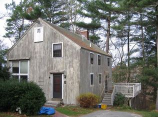 9 Observatory Ln, Pocasset, MA 02559