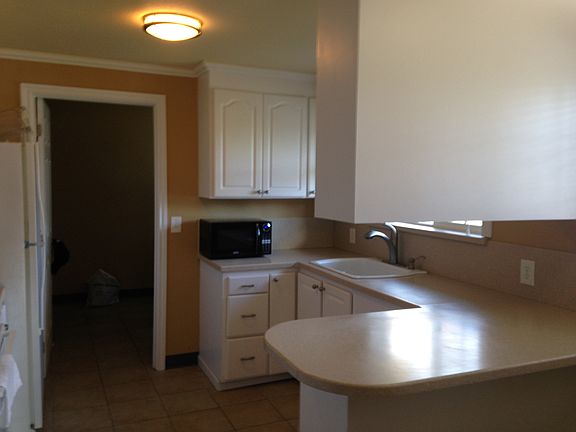 5th image of 4601 6th Ave