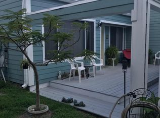 185 Overbrook Blvd APT B, Largo, FL 33770