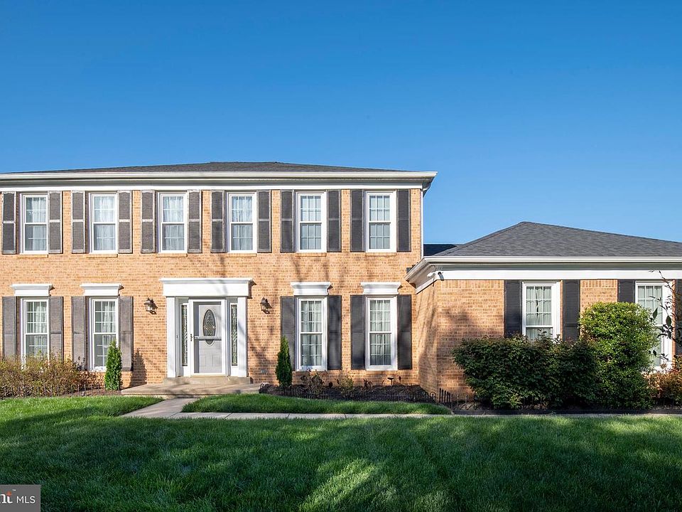 1st image of 1700 Willow Oaks Ct