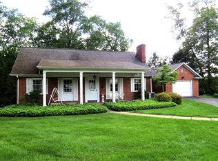 22 Red Oak Dr, Butler, PA 16001