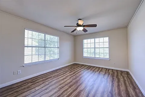 4567 Woodsboro Ln — Photo 21