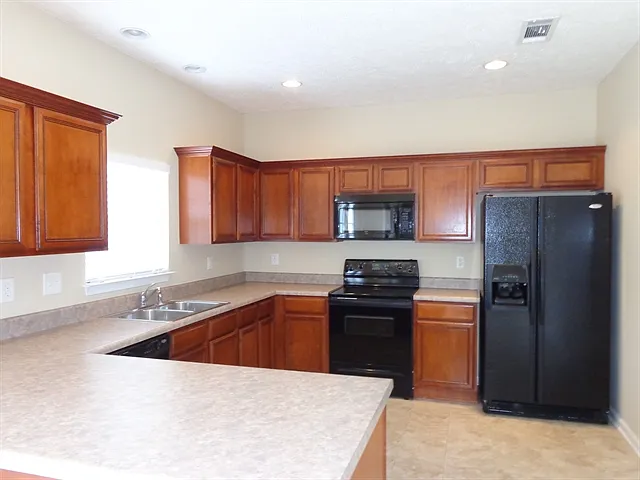 4009 Locerbie Cir — Photo 2