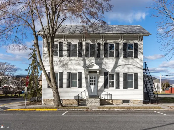 98 Market St, Mifflinburg, PA 17844