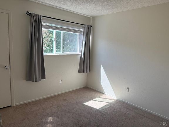 4th image of 1916 Knolls Drive