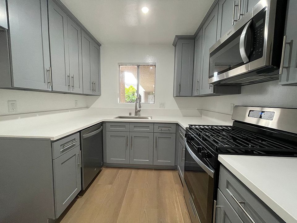 1st image of 4424 S Centinela Ave APT 206