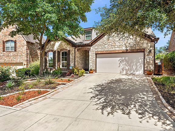 3rd image of 23919 WATERHOLE LN