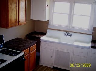114 Bleecker St APT 2, Gloversville, NY 12078