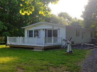 5 Forest Rd, Wallkill, NY 12589