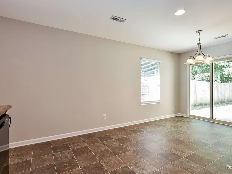229 Sedgewick Dr — Photo 6