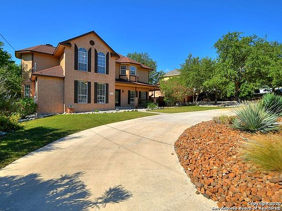 3rd image of 420 Deer Cross Ln