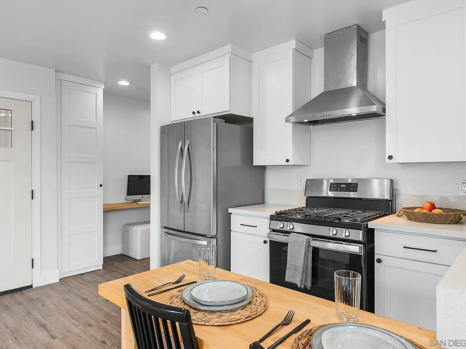 1 bed, 1.0 bath, 600 sqft, $2,250 — Photo 2