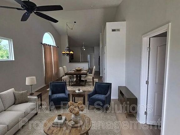 5th image of 2577 Silver Fir Ln