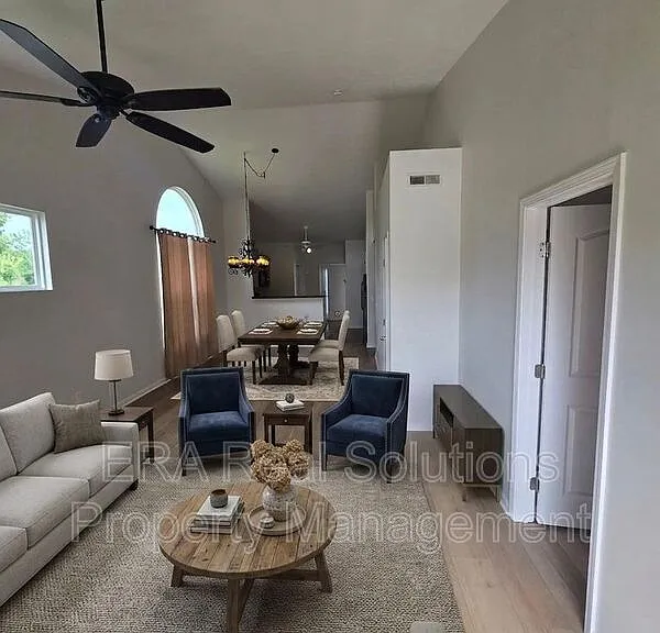 2577 Silver Fir Ln — Photo 5