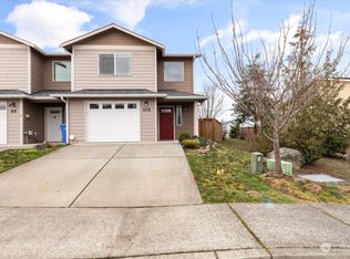 105 NE Melrose Dr, Oak Harbor, WA