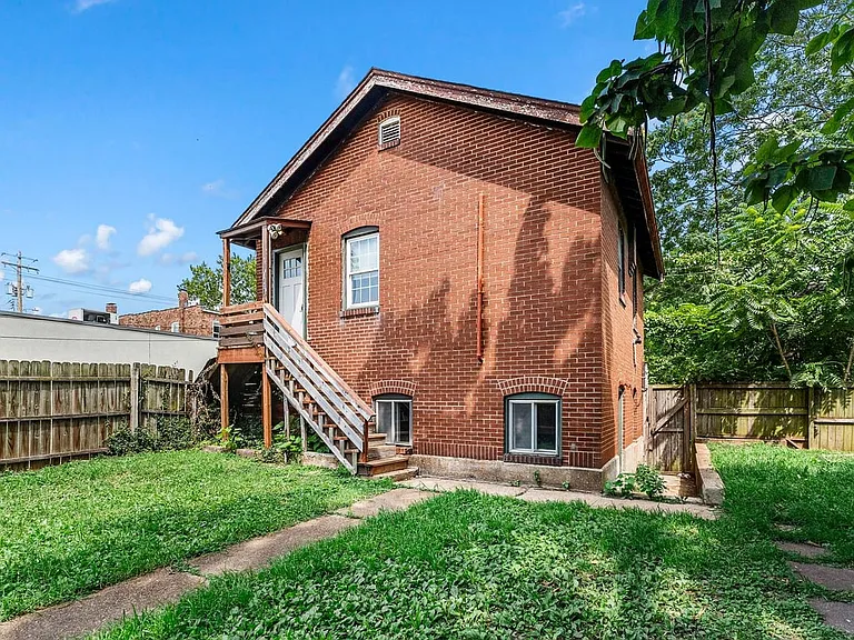 3948 S Grand Blvd — Photo 8
