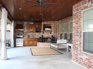 401 S Beau Pre Rd, Lafayette, LA 70508