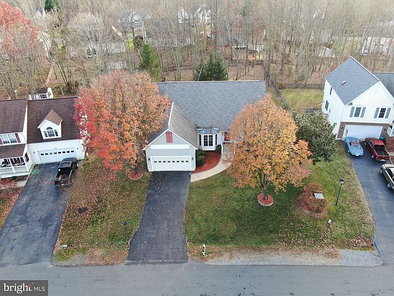 3rd image of 3724 Winding Hollow Dr