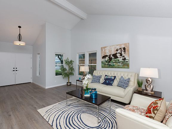 3rd image of 10271 Parkdale Ave
