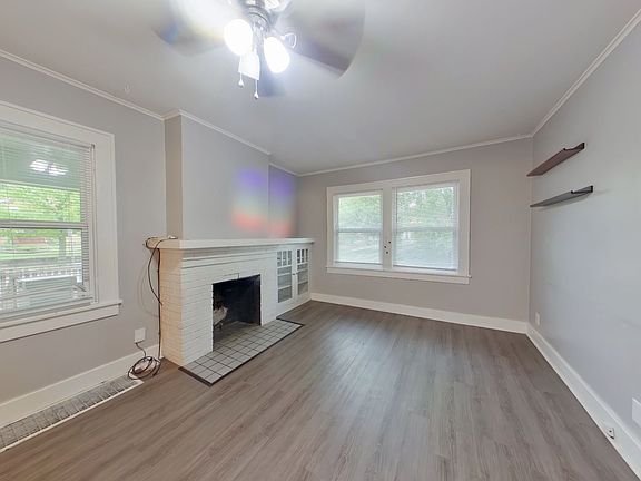 3rd image of 401 N Vassar Ave