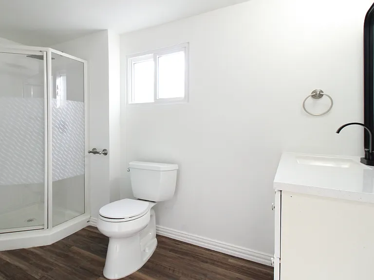 2767 Primrose Ave — Photo 16