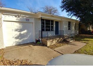 2523 Gross Rd, Dallas, TX 75228