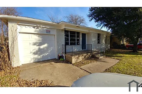 2523 Gross Rd Photo 1