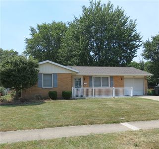 1633 Fair Oaks Dr, Sidney, OH, 45365