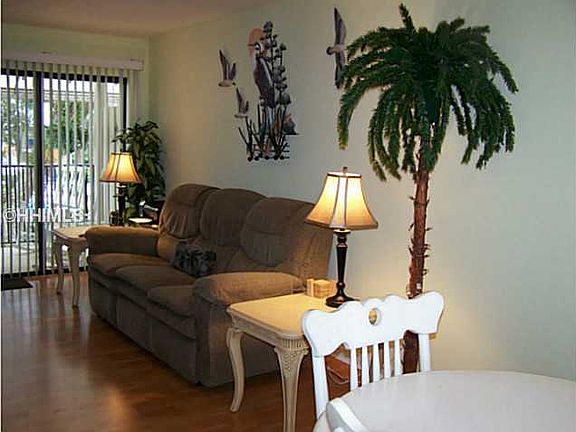 5th image of 36 Deallyon Ave APT 42