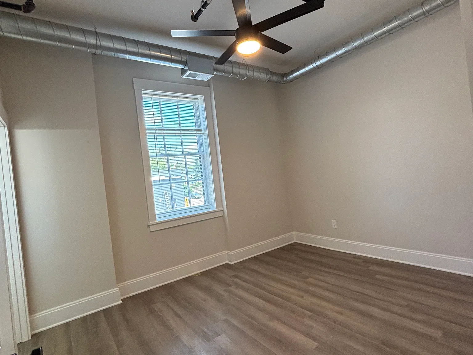 1 bed, 575 sqft, $1,000 — Photo 4