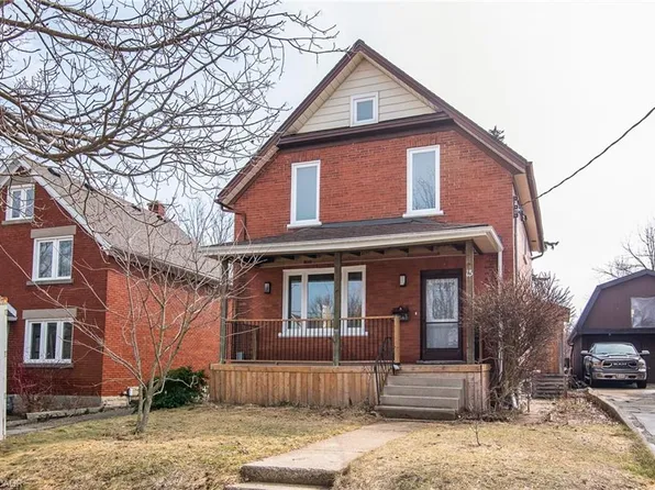 15 Herlan Ave, Kitchener, ON N2G 2C4