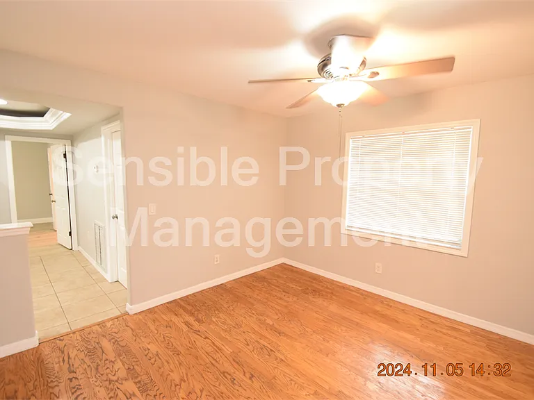 3827 Frostwood Ct — Photo 7