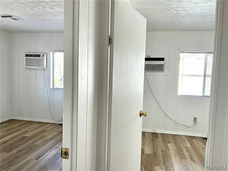 945 Holly St — Photo 14