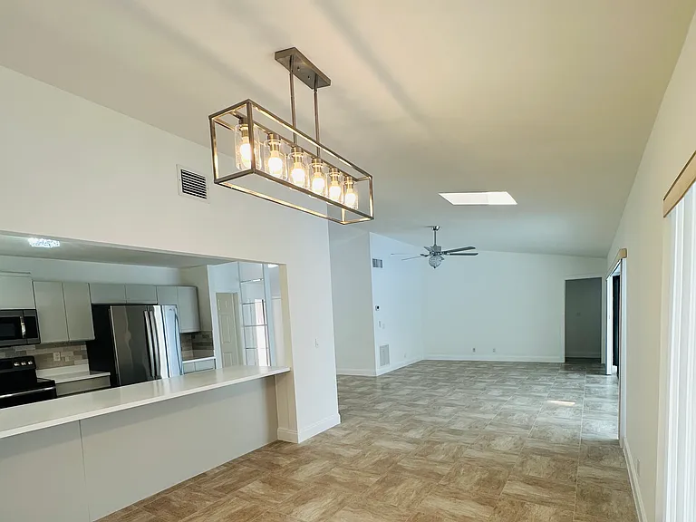 1128 Rainwood Cir — Photo 18