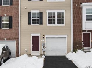 23 Venetian Ct, Hedgesville, WV 25427