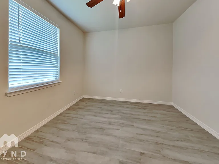 7813 Hanna St — Photo 11