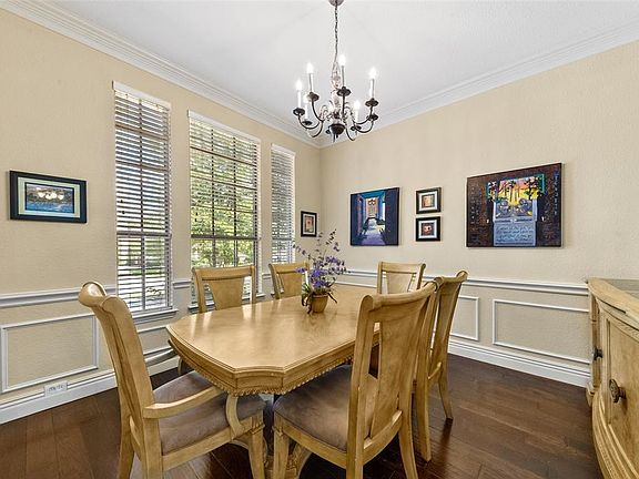 4th image of 708 Hidden Woods Dr