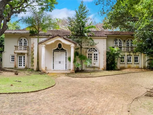 Urb San Patricio Rivera Ferrer St #30, Guaynabo, PR 00966